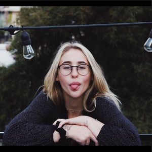 Meet your Posher, Kennedy